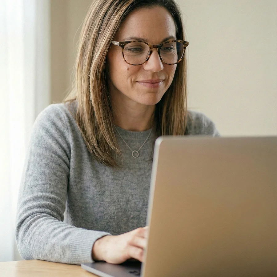 Receive personalized frame recommendations